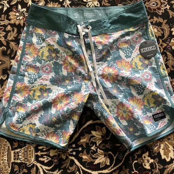 Men's Ezekiel Blue Trader 18 Board Shorts - Picture 1 of 7